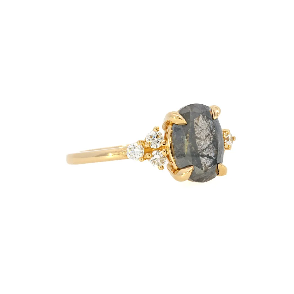 'Cleo' Salt & Pepper Oval Ring