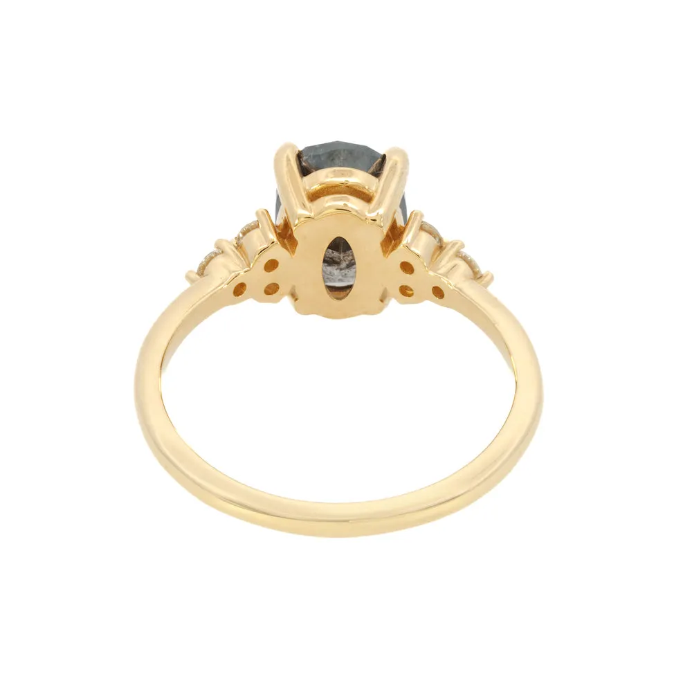 'Cleo' Salt & Pepper Oval Ring