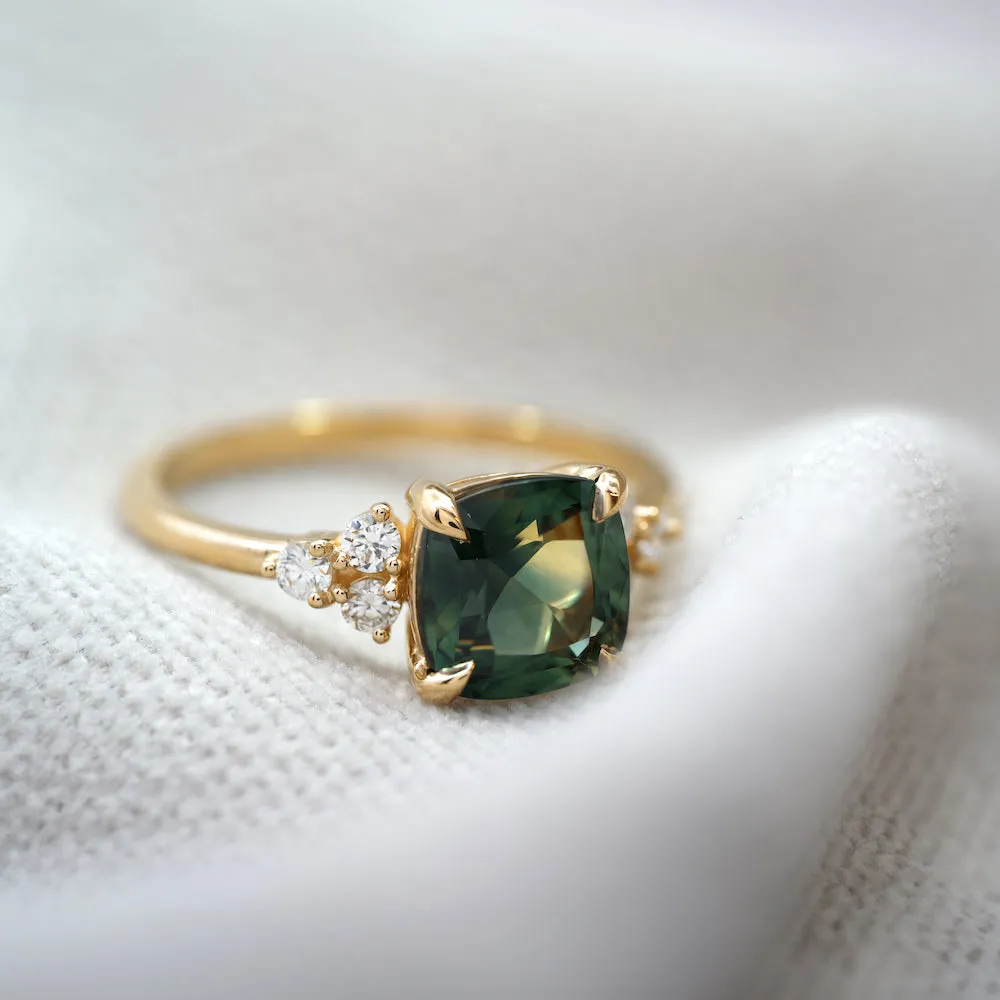 'Cleo' Sapphire Ring