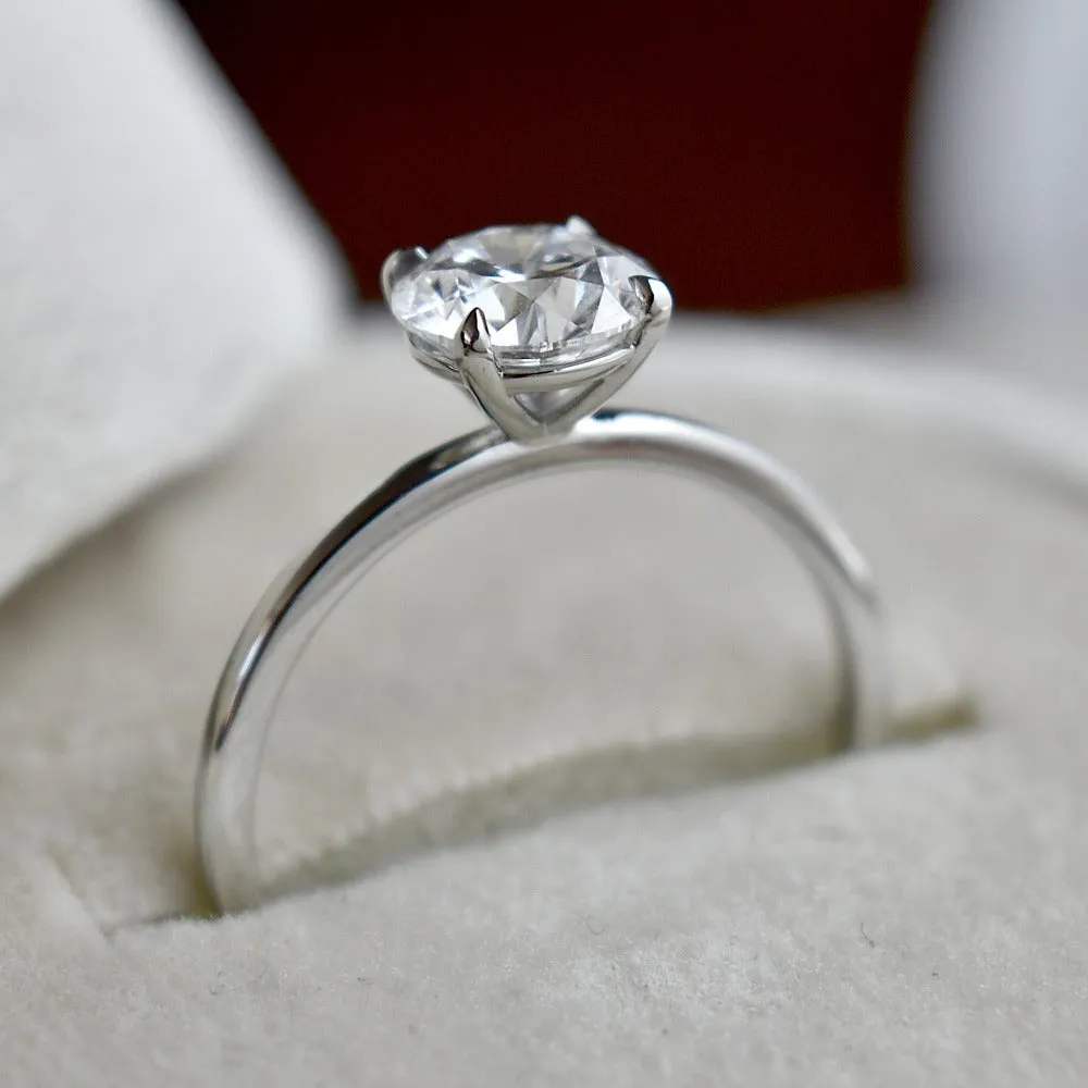 Lab Diamond Round Briiliant Solitaire Engagement Ring