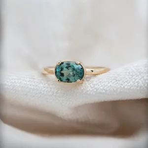 Lab-Grown Oval Green Sapphire Ring
