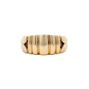 Magpie Vintage-10k Textured Gold Ring