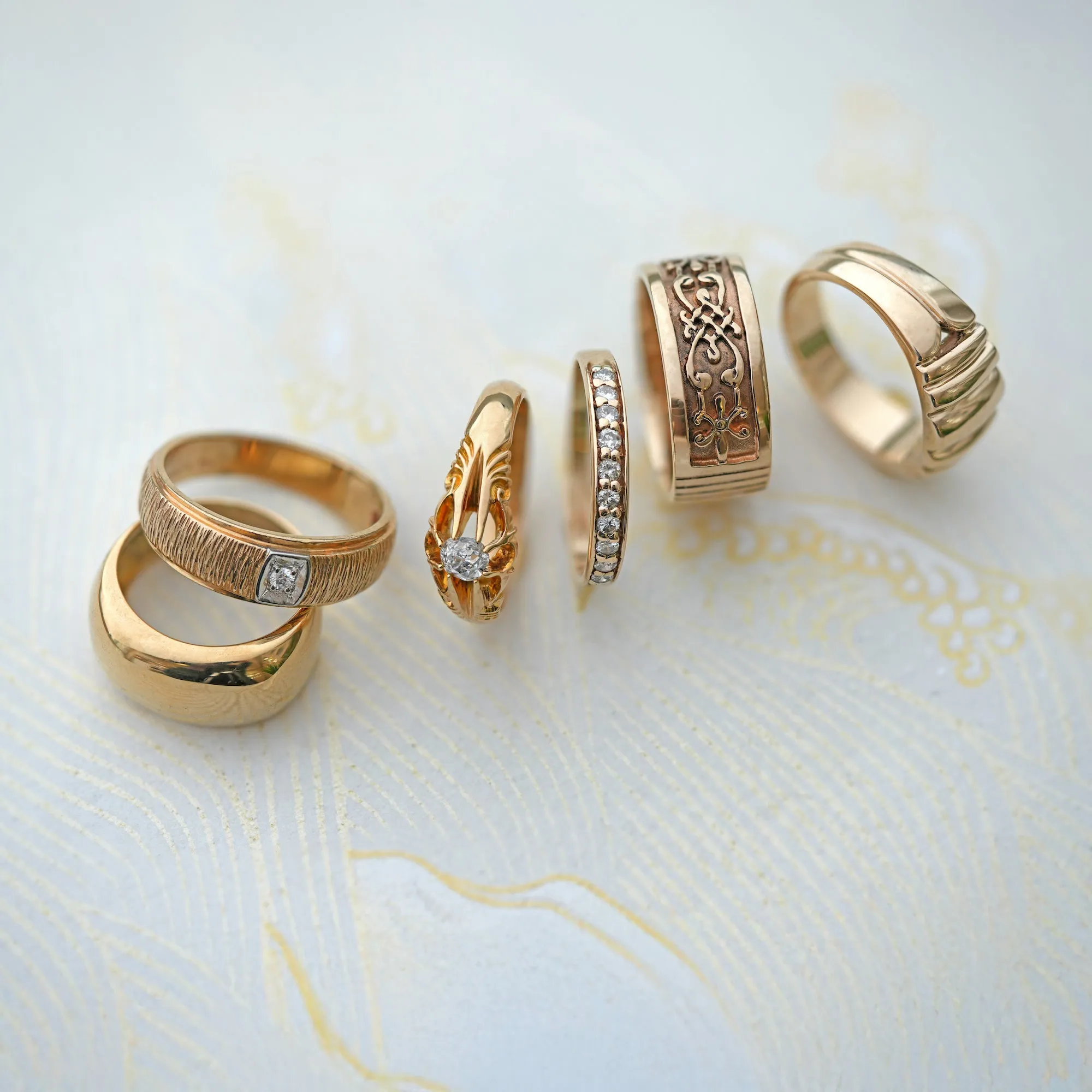 Magpie Vintage-10k Textured Gold Ring