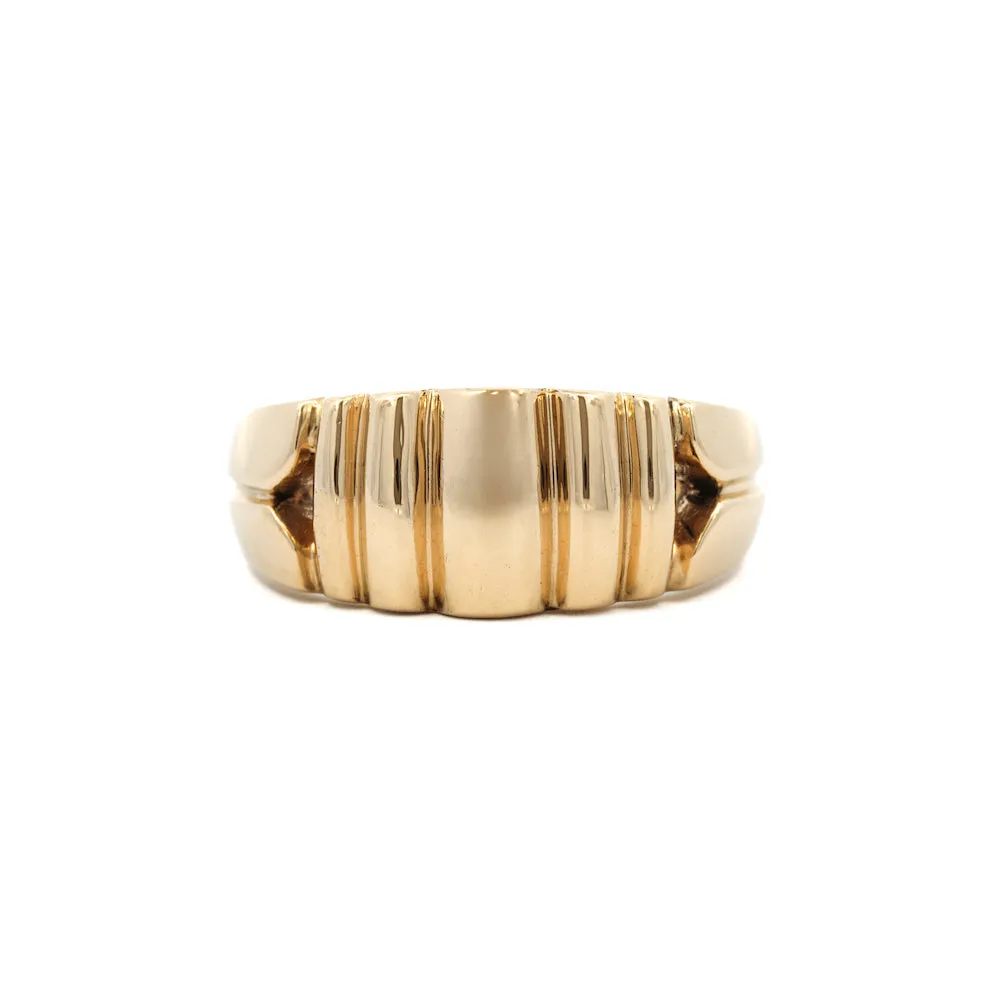 Magpie Vintage-10k Textured Gold Ring