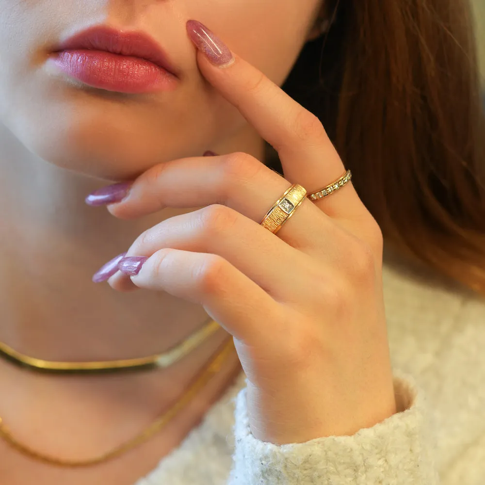 Magpie Vintage 14k/18k Gold - 6.5mm Textured Band w/ ~2.25mm Dia.