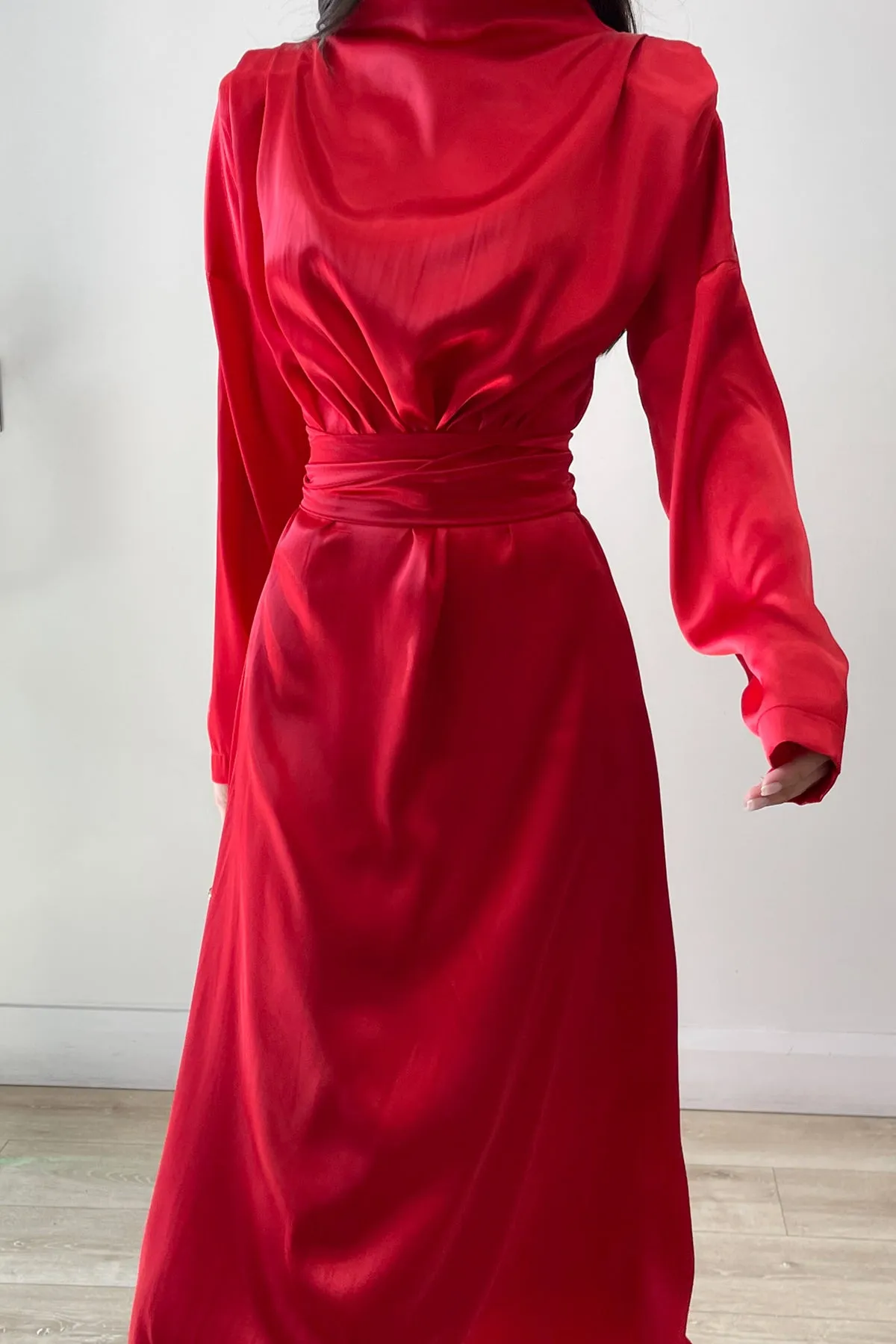 Mia Red Midi by HSH