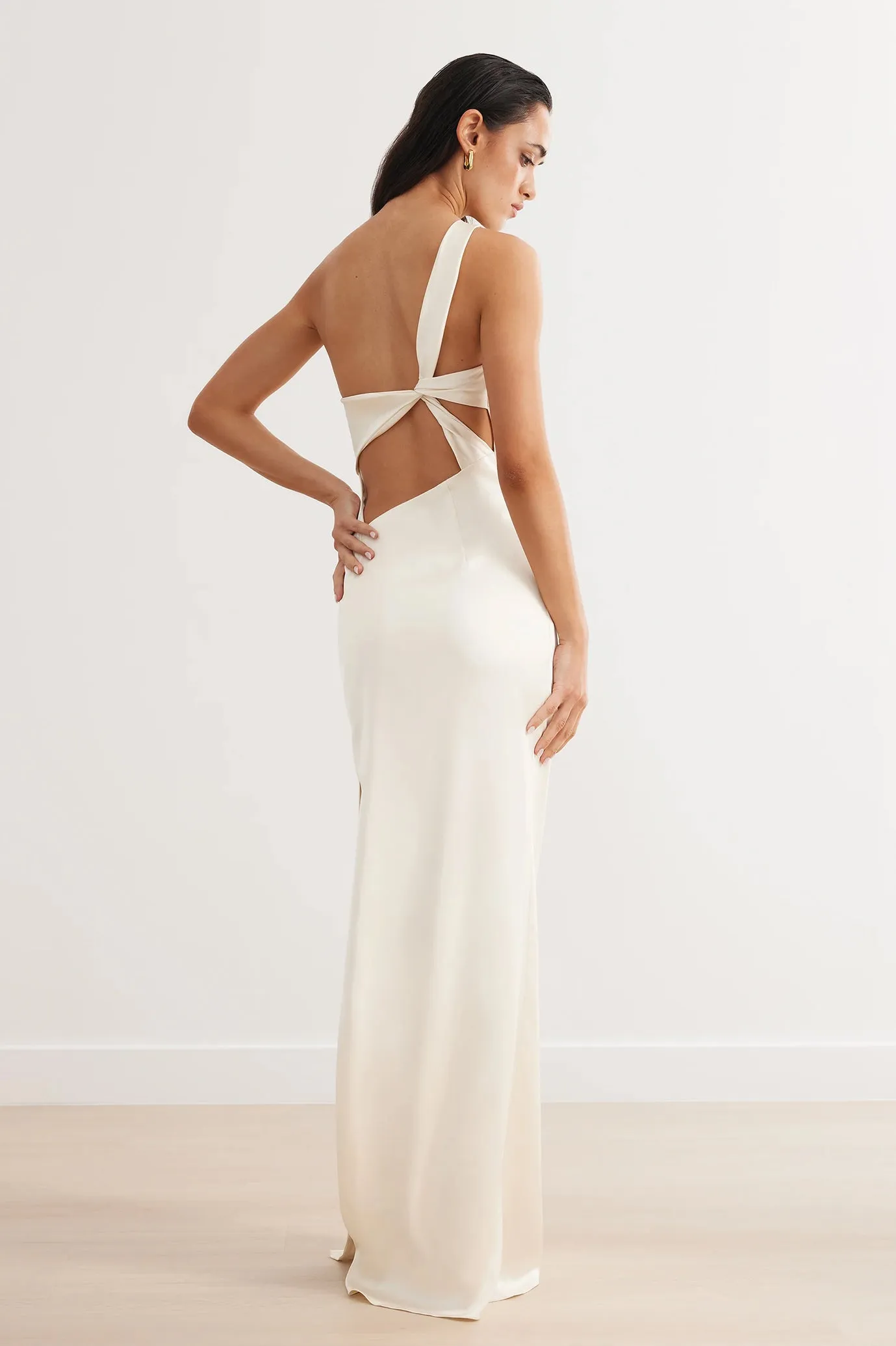 Oriana Dress Cream by Lexi