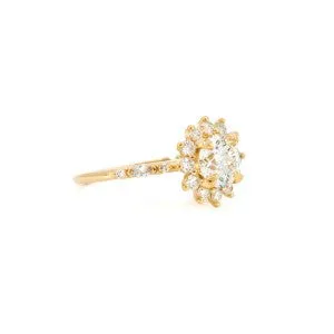 Sunny Diamond Halo Ring